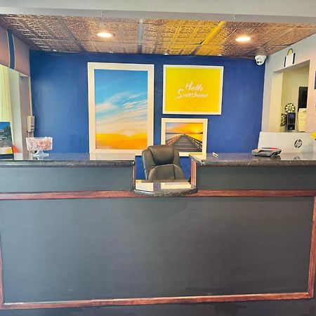 Days Inn By Wyndham Seneca-Clemson Zewnętrze zdjęcie