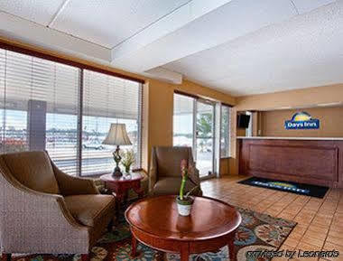 Days Inn By Wyndham Seneca-Clemson Zewnętrze zdjęcie